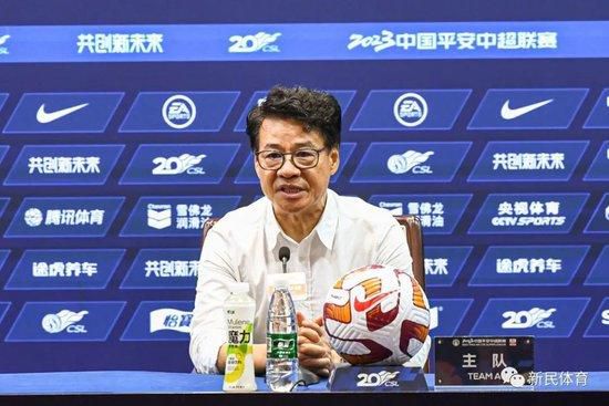 乱文丝袜乱文丝袜美腿视频