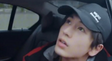 挠学生脚心丨vk